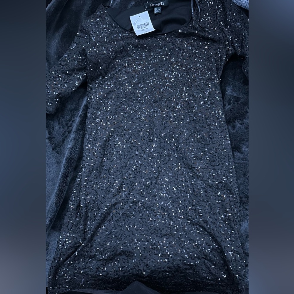 Black dress with medium sleeves